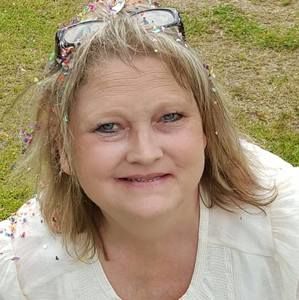 Meet your Posher, Sandy